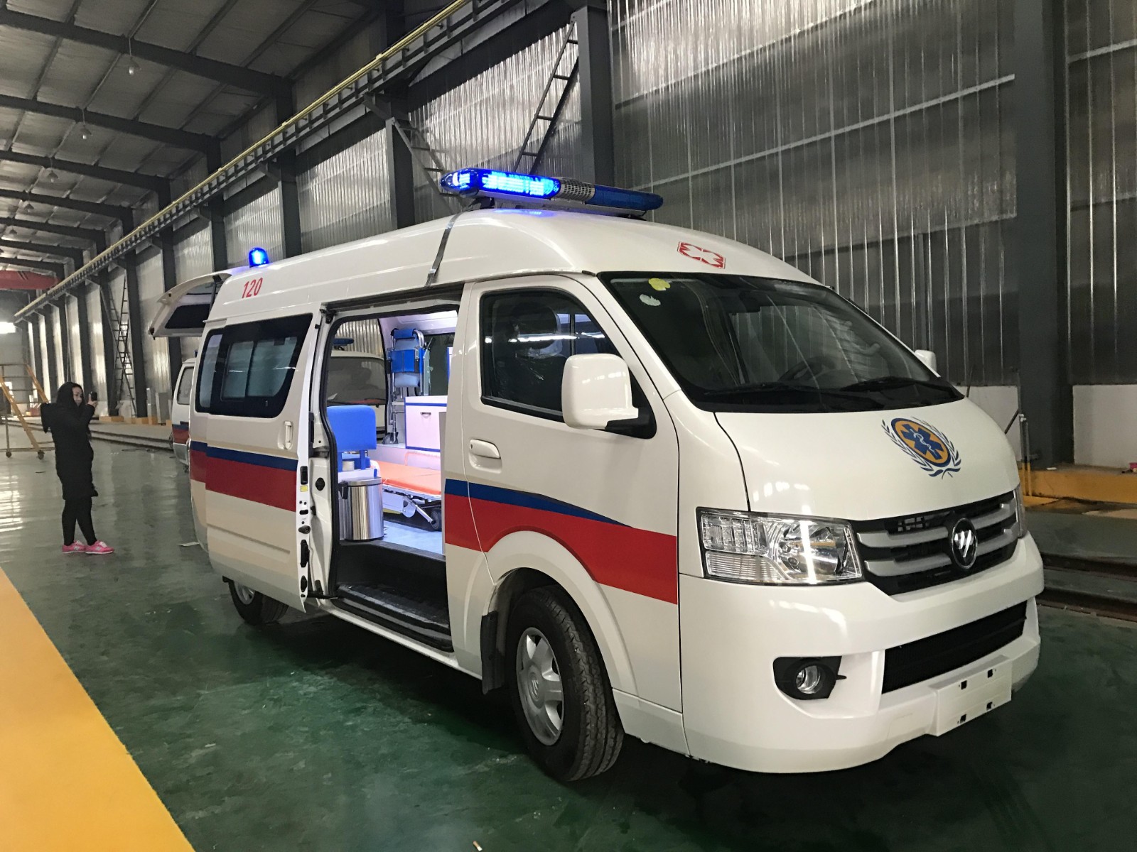 瓦房店市救护车转院